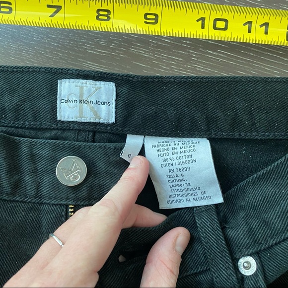 Vintage Calvin Klein mom jeans - Picture 3 of 6